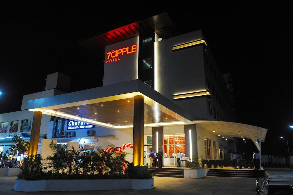 7 Apple Hotel, Vadodara Exterior photo